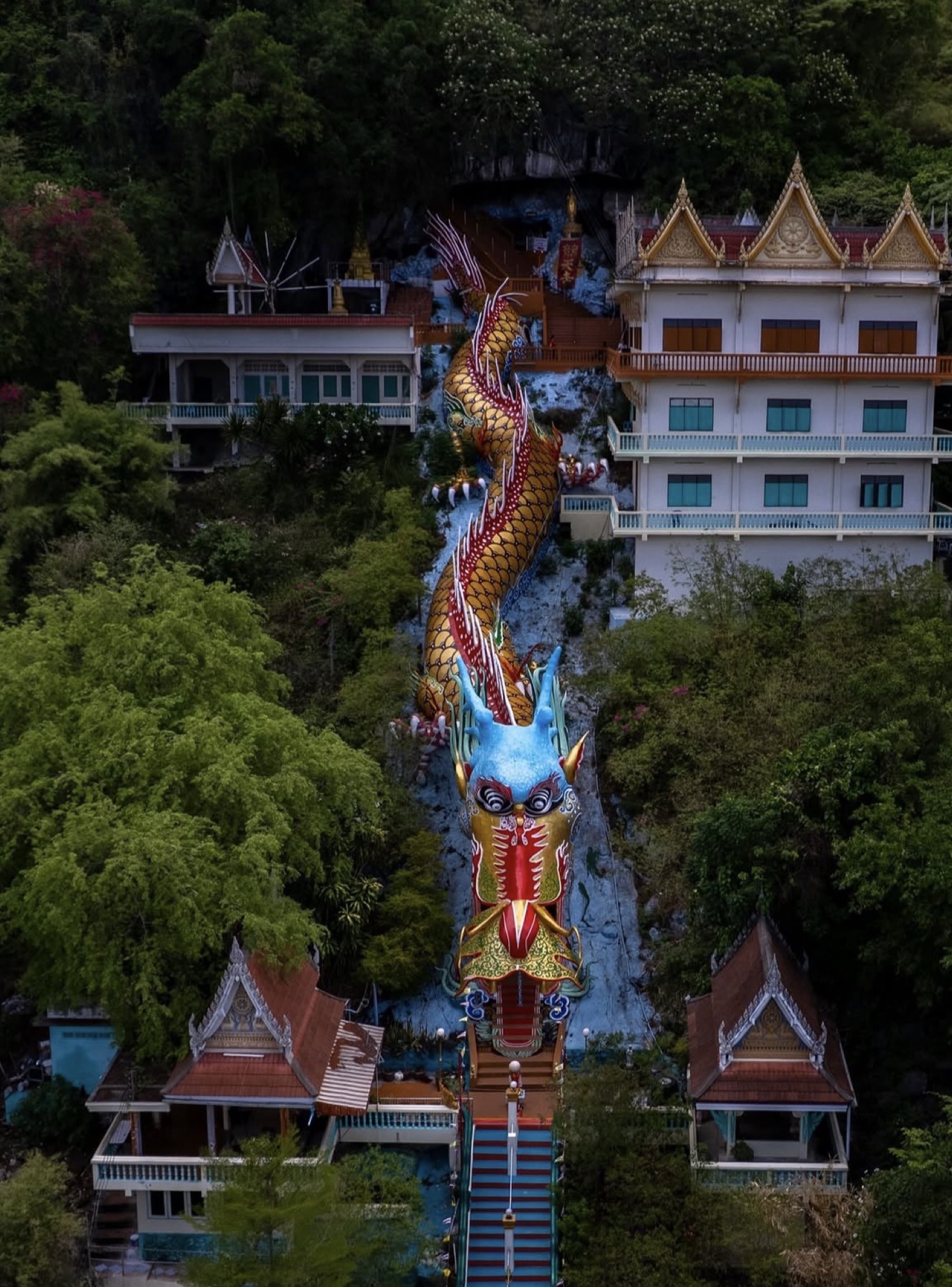 Wat Ban Tham